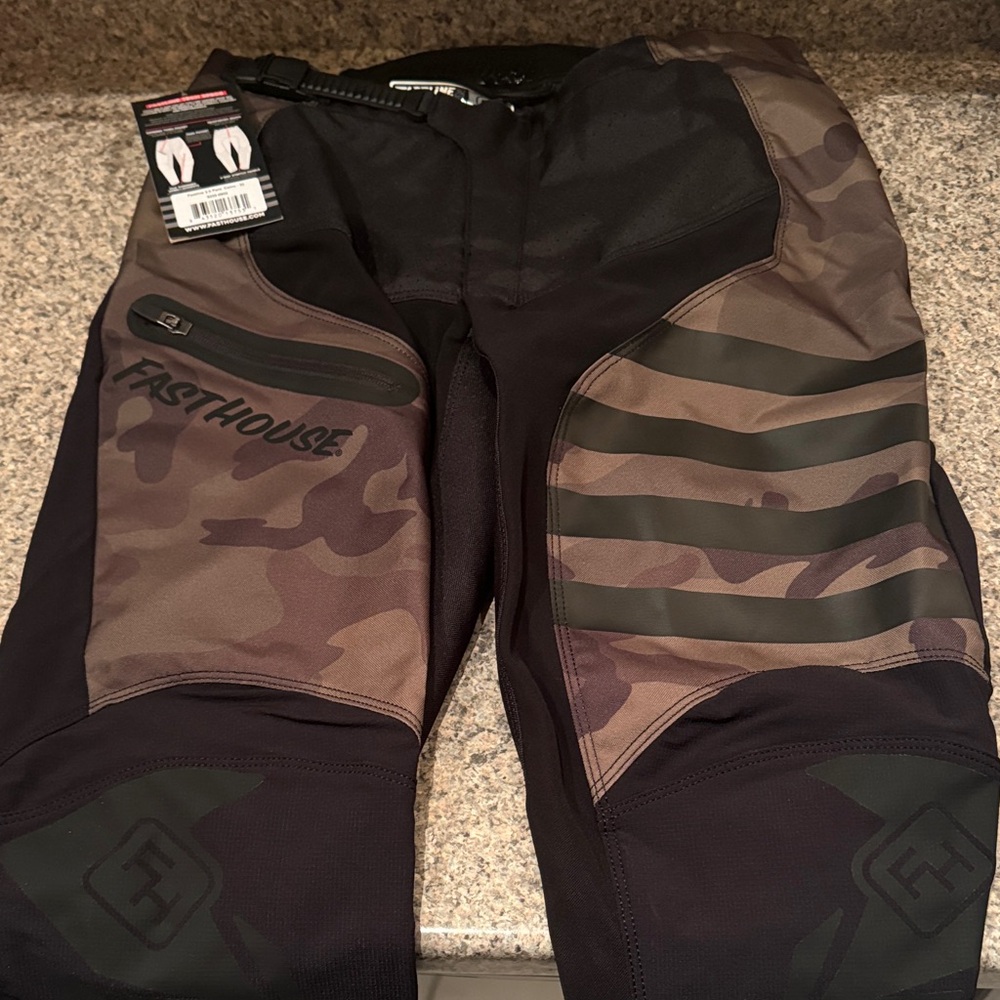 Fasthouse Fastline 2.0 Camo and Black Pants